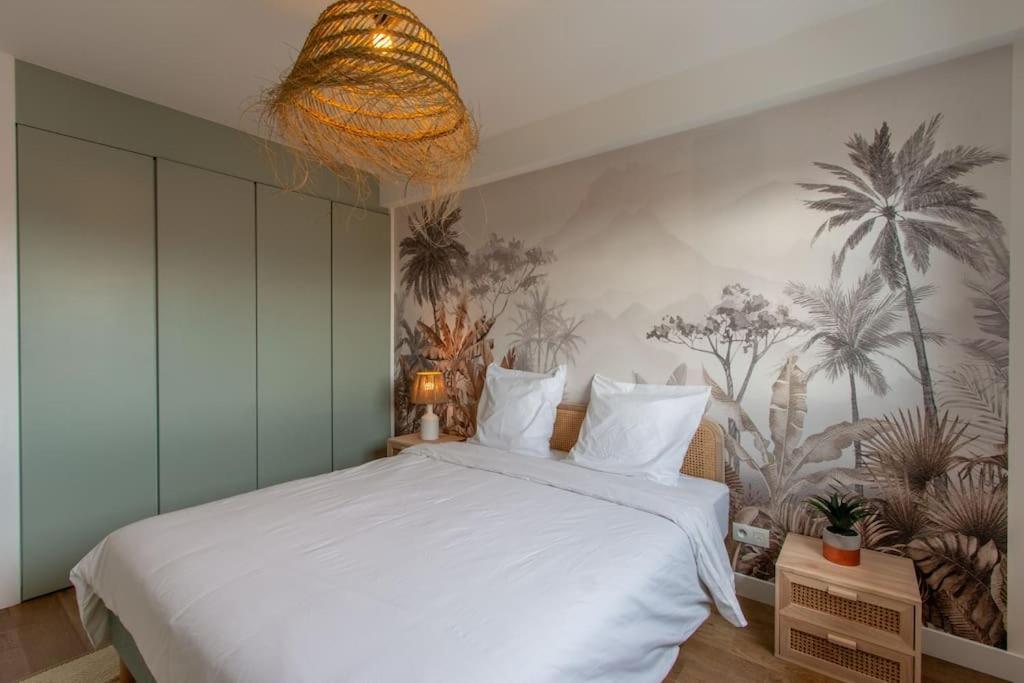 Des Grands Lacs Apartment *